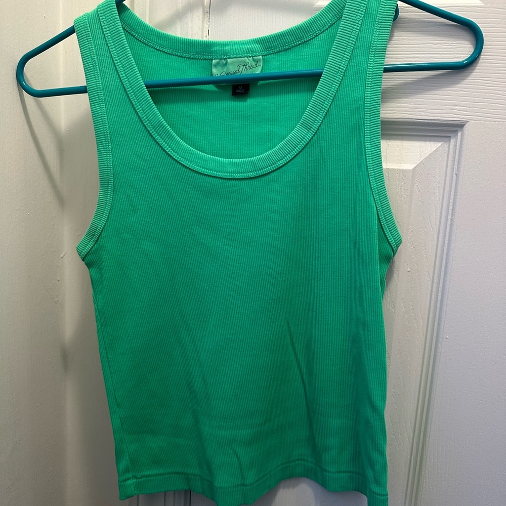 Universal Thread Green Fitted Sleeveless Tank Top